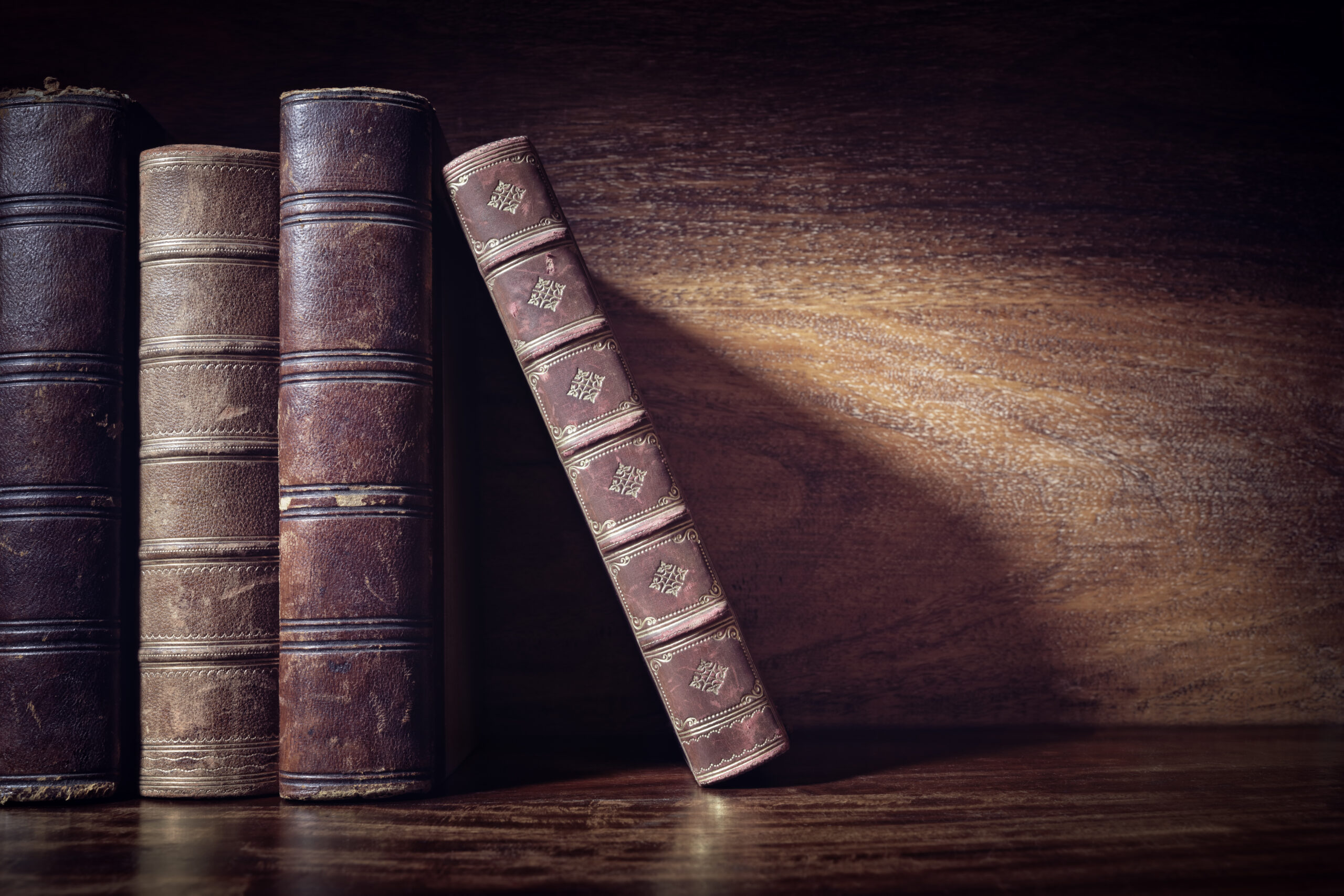 What’s the Difference Between the Bible and the Jehovah’s Witnesses New World Translation?